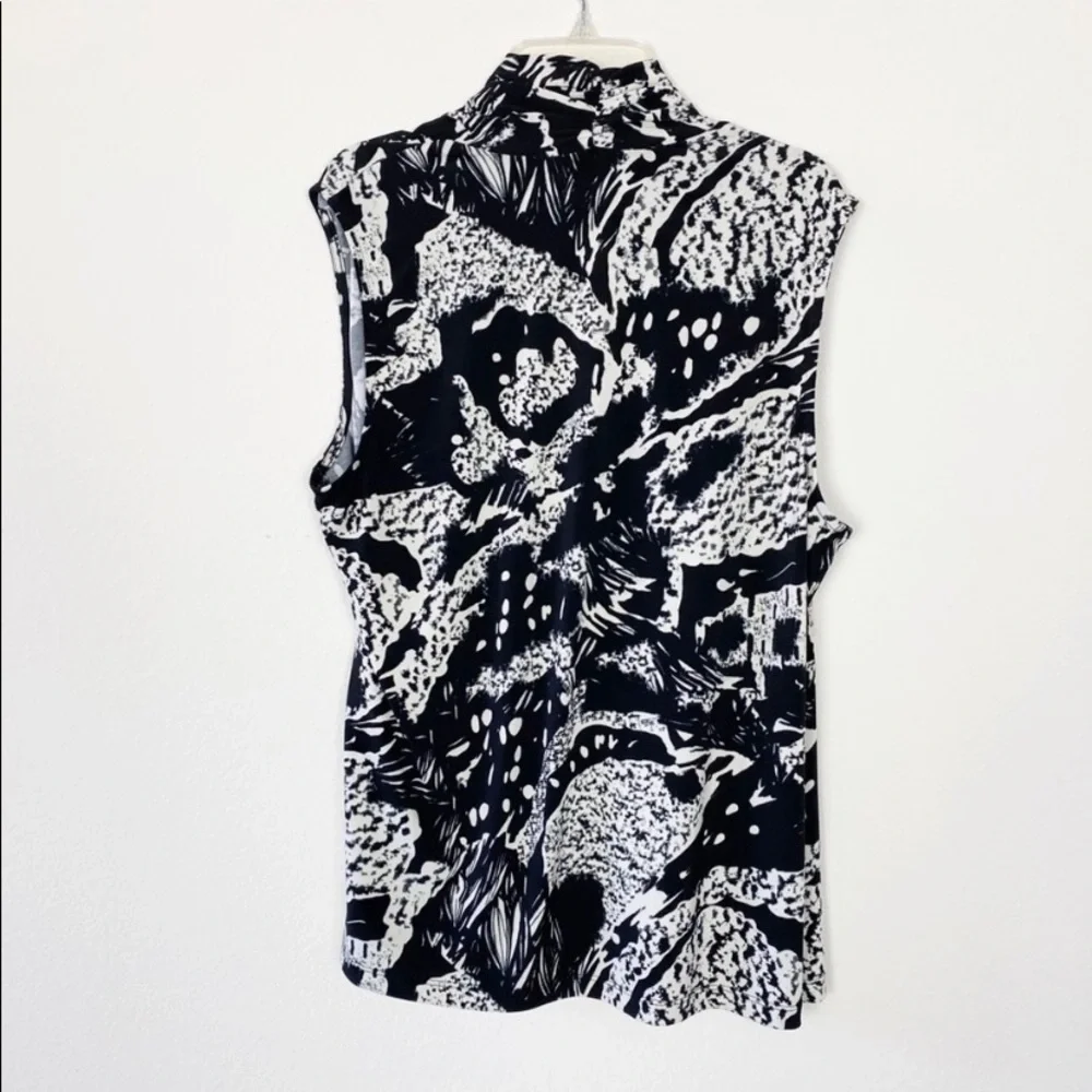 Chico’s Faux Wrap Top Black Size 2 ( Large ) - Picture 2 of 7